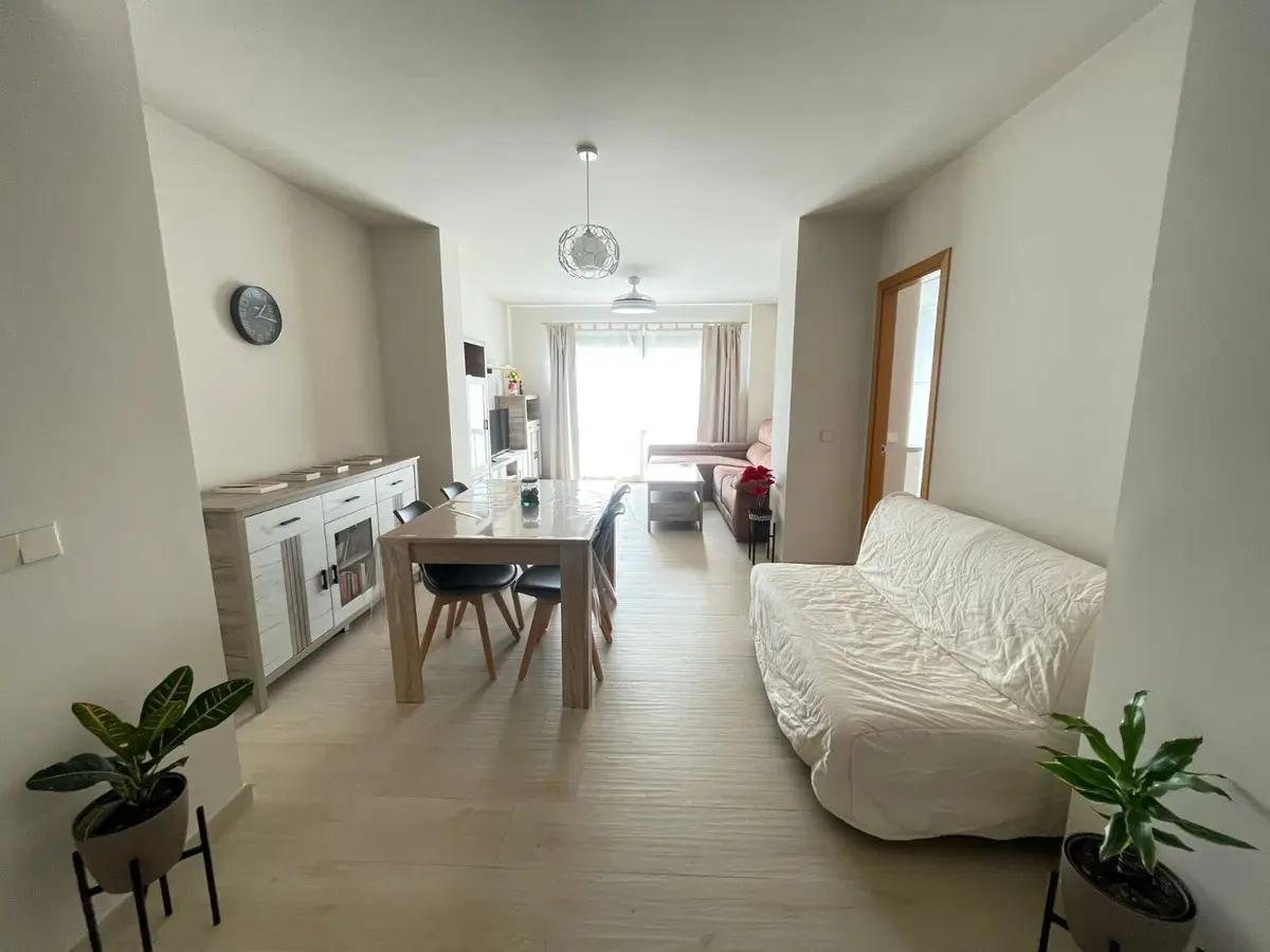 Middle Floor Apartment for sale in Estepona — photo 1