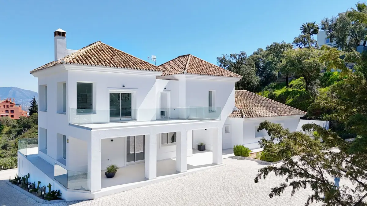 Detached Villa for sale in La Mairena — photo 1