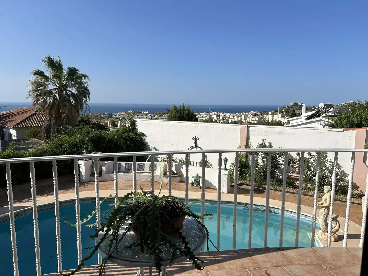 Detached Villa for sale in Benalmadena — photo 1