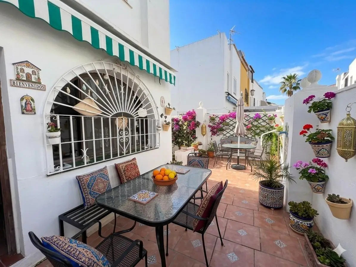 Semi-Detached House for sale in La Colina — photo 1