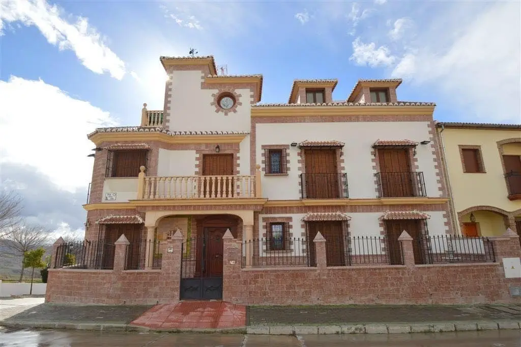 Detached Villa for sale in Villanueva De La Concepcion — photo 1