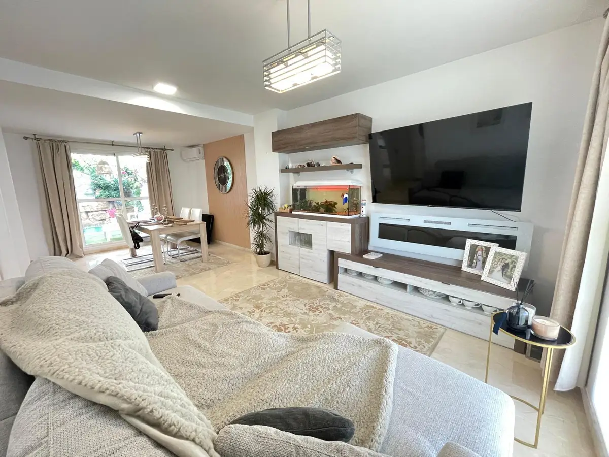 Townhouse for sale in Torremolinos — photo 1