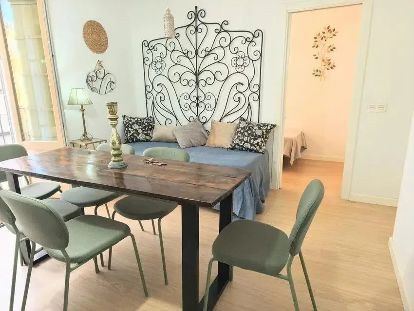 Middle Floor Apartment for sale in Málaga — photo 1