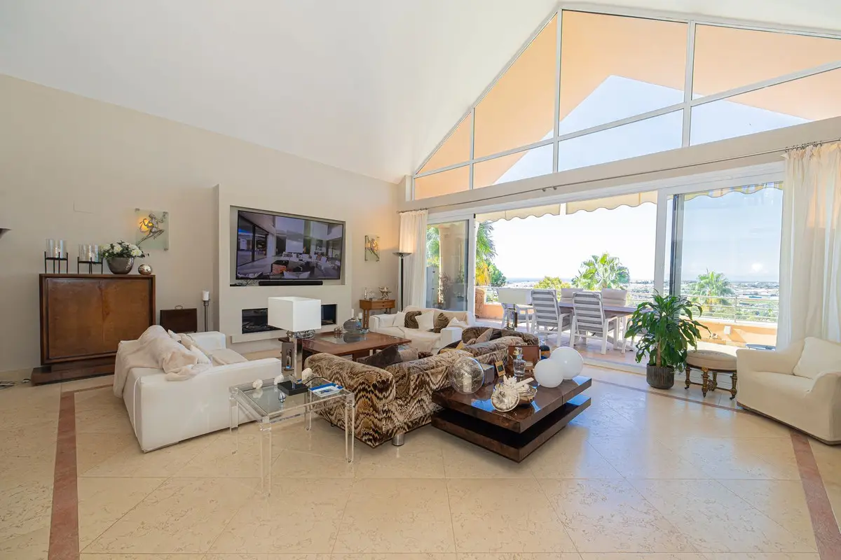 Penthouse Duplex for sale in Nueva Andalucía — photo 1