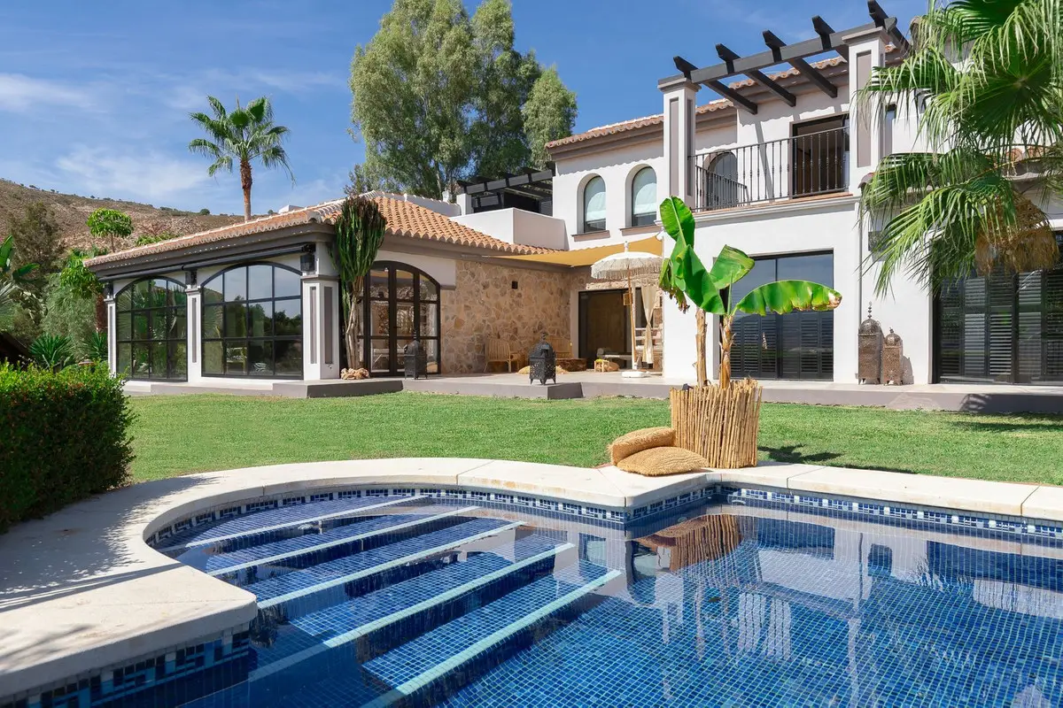 Finca - Cortijo for sale in Alhaurín de la Torre — photo 1