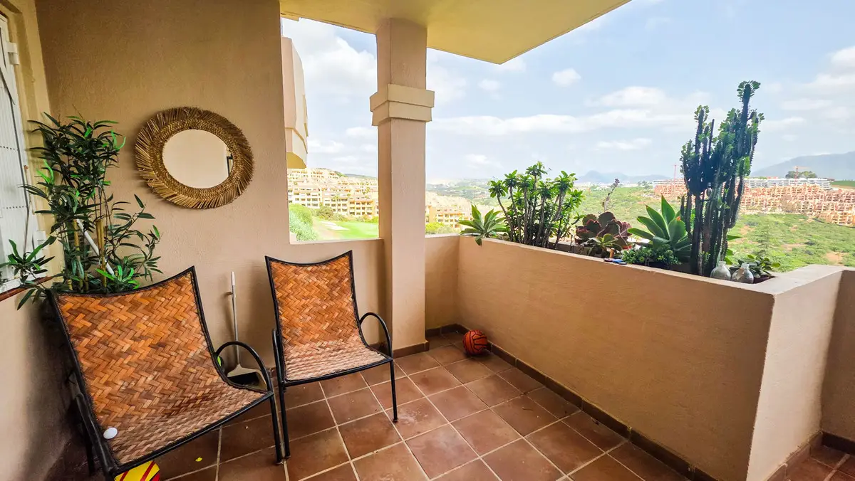 Ground Floor Apartment for sale in La Duquesa — photo 1