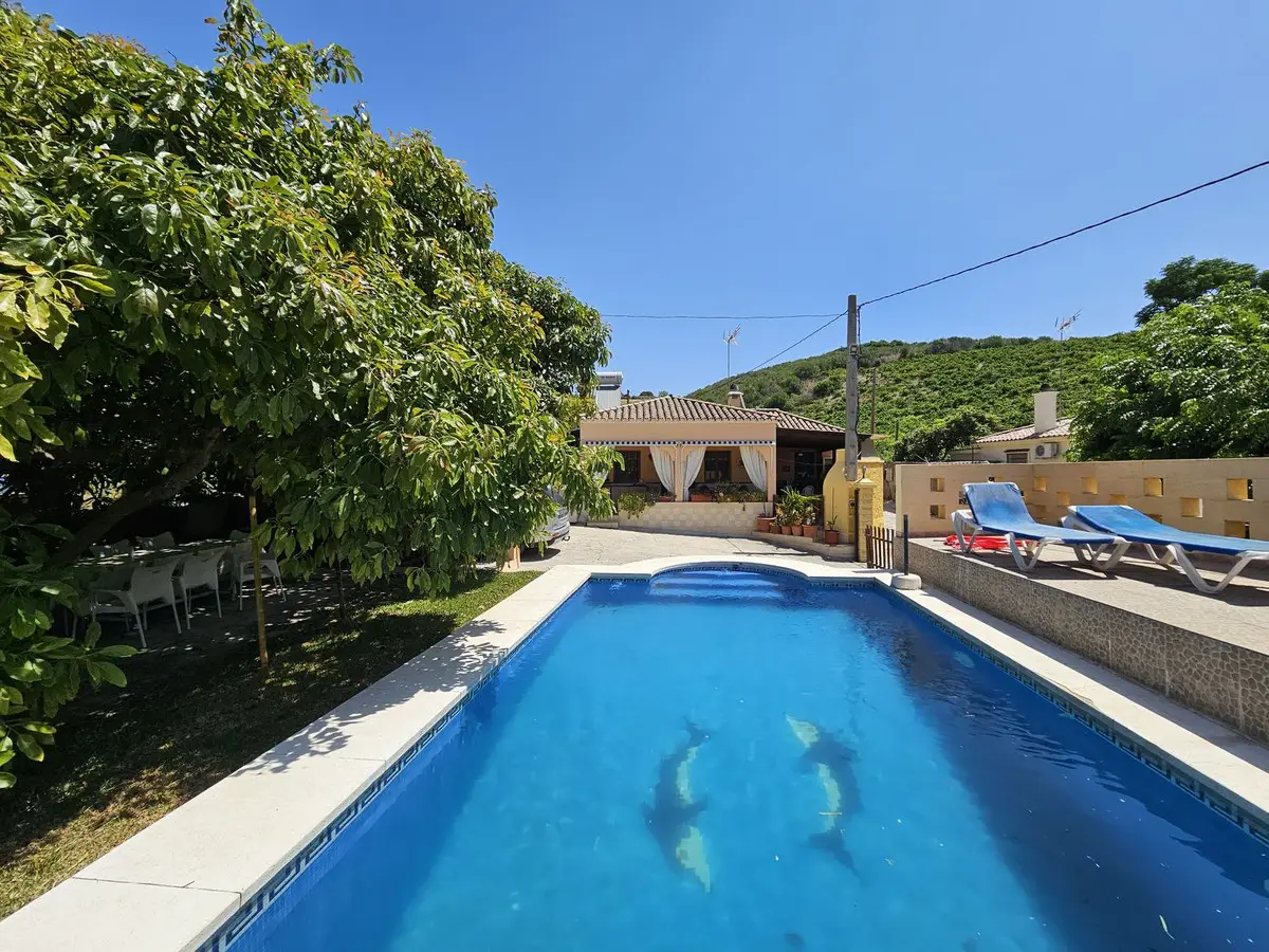 Detached Villa for sale in Casares — photo 1