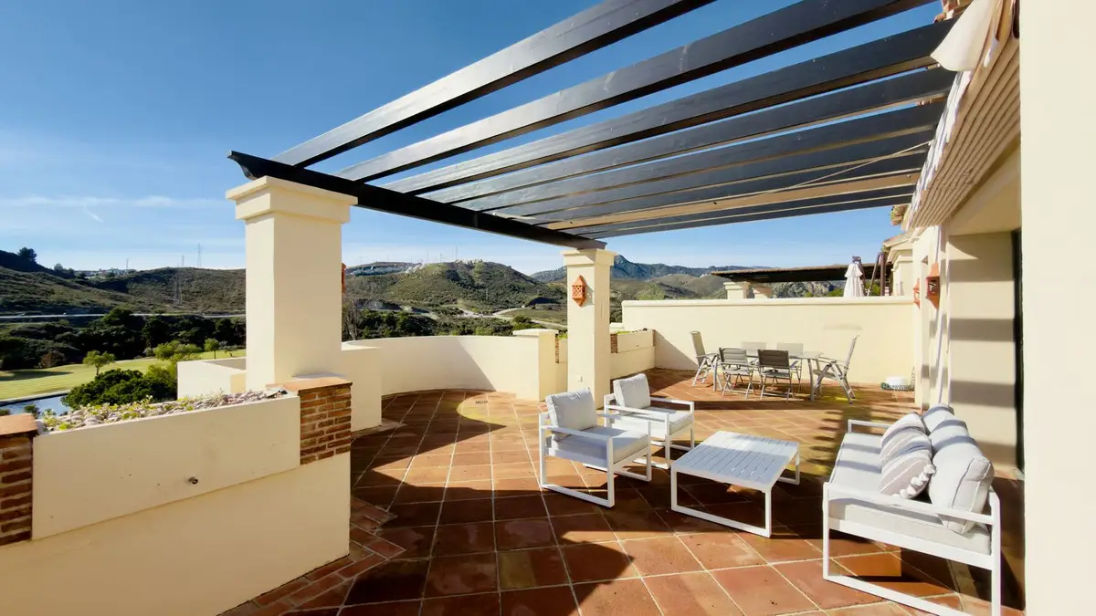 Penthouse Duplex for sale in Benahavís — photo 1
