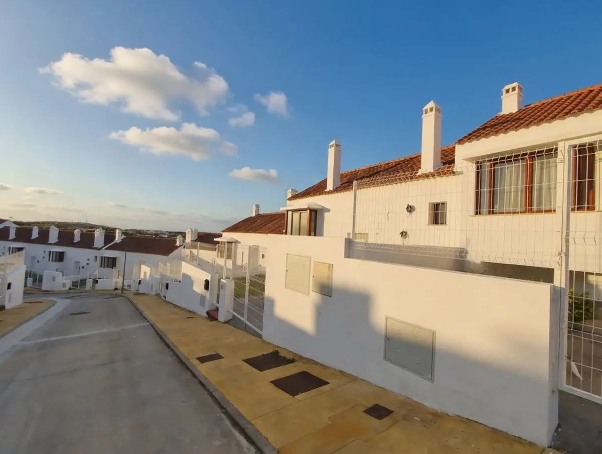 Townhouse for sale in Doña Julia — photo 1