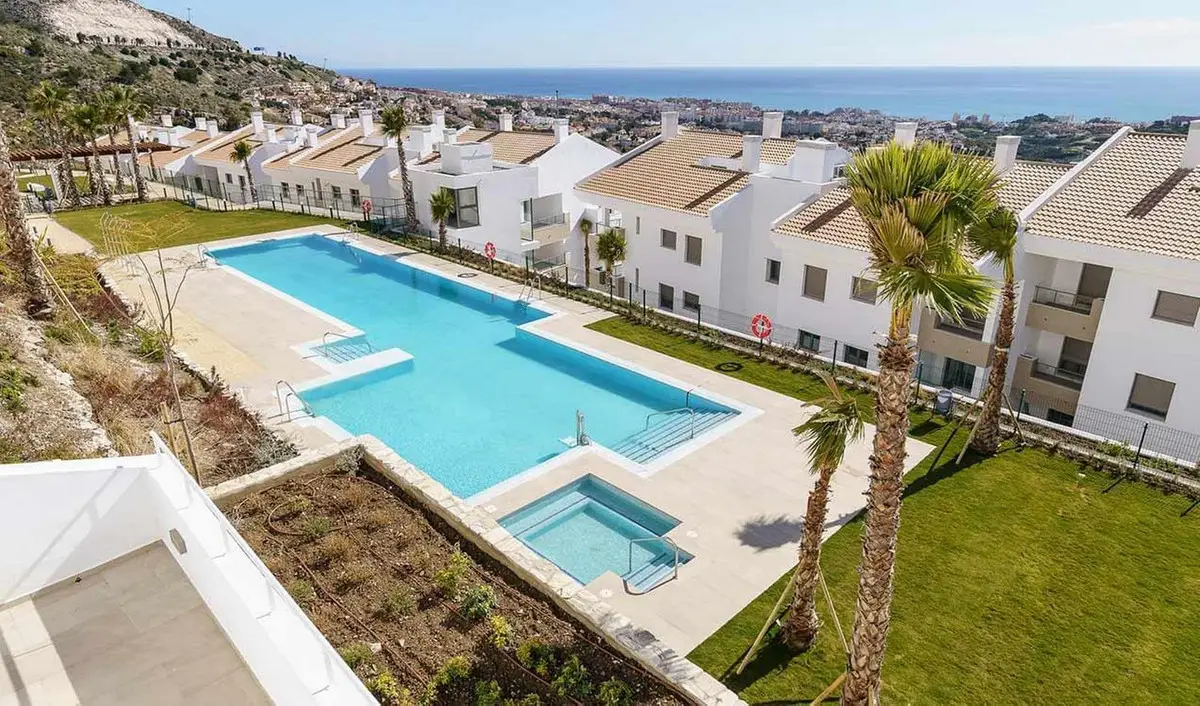 Middle Floor Apartment for sale in Benalmadena Pueblo — photo 1