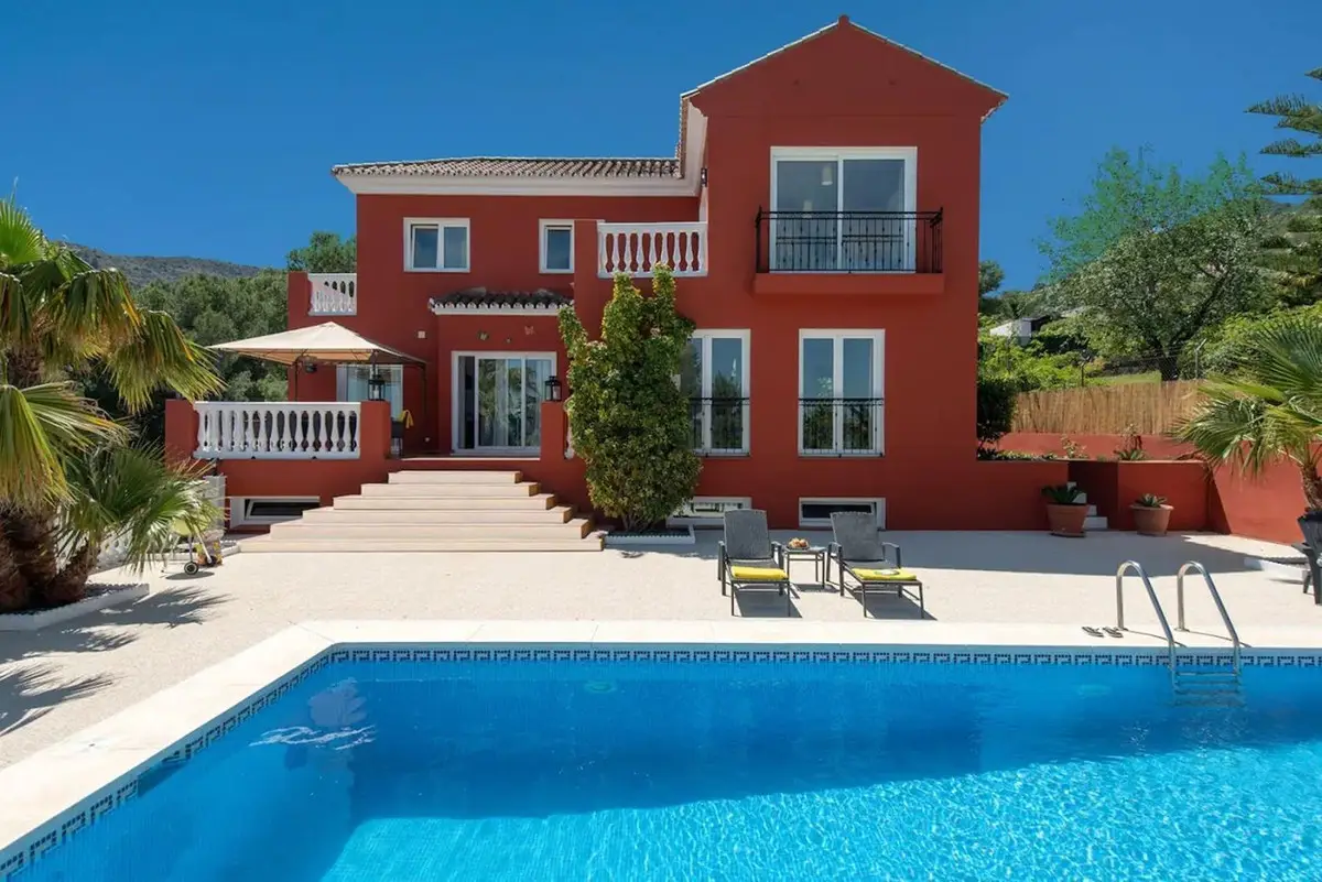 Detached Villa for sale in Alhaurín de la Torre — photo 1
