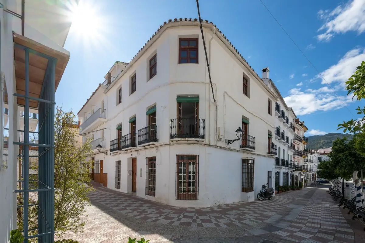 Townhouse for sale in Tolox — photo 1