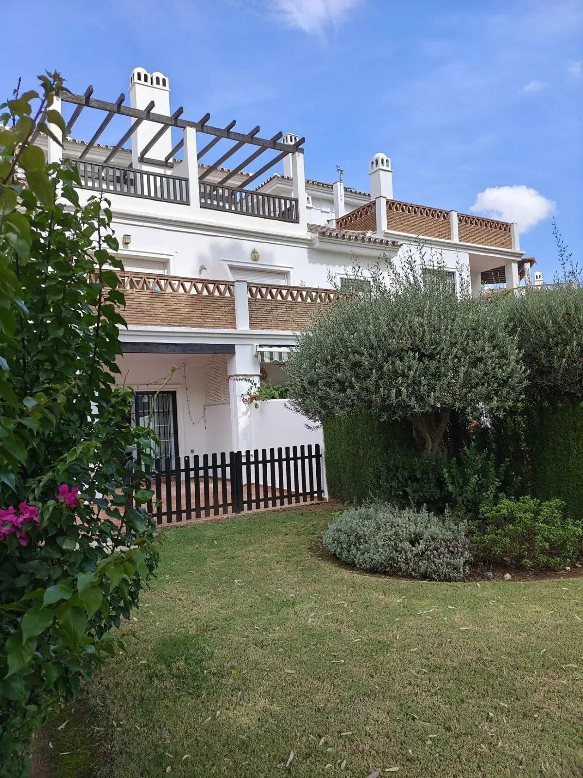 Townhouse for sale in Alhaurín de la Torre — photo 1