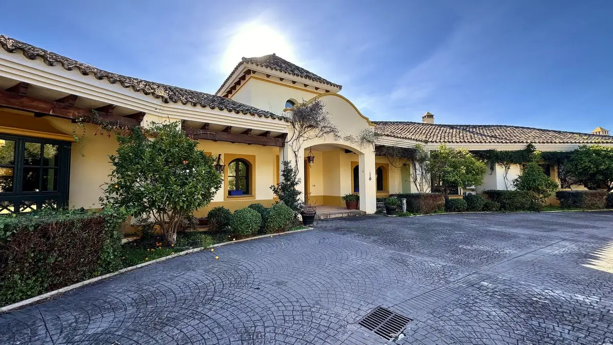Detached Villa for sale in La Zagaleta — photo 1