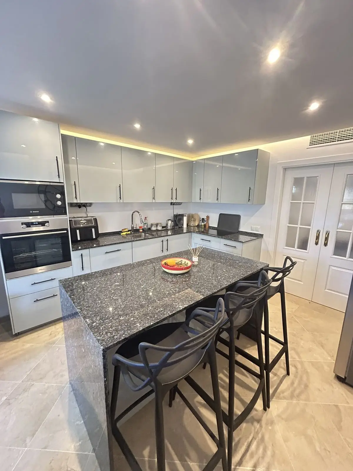 Ground Floor Apartment for sale in Calahonda — photo 1
