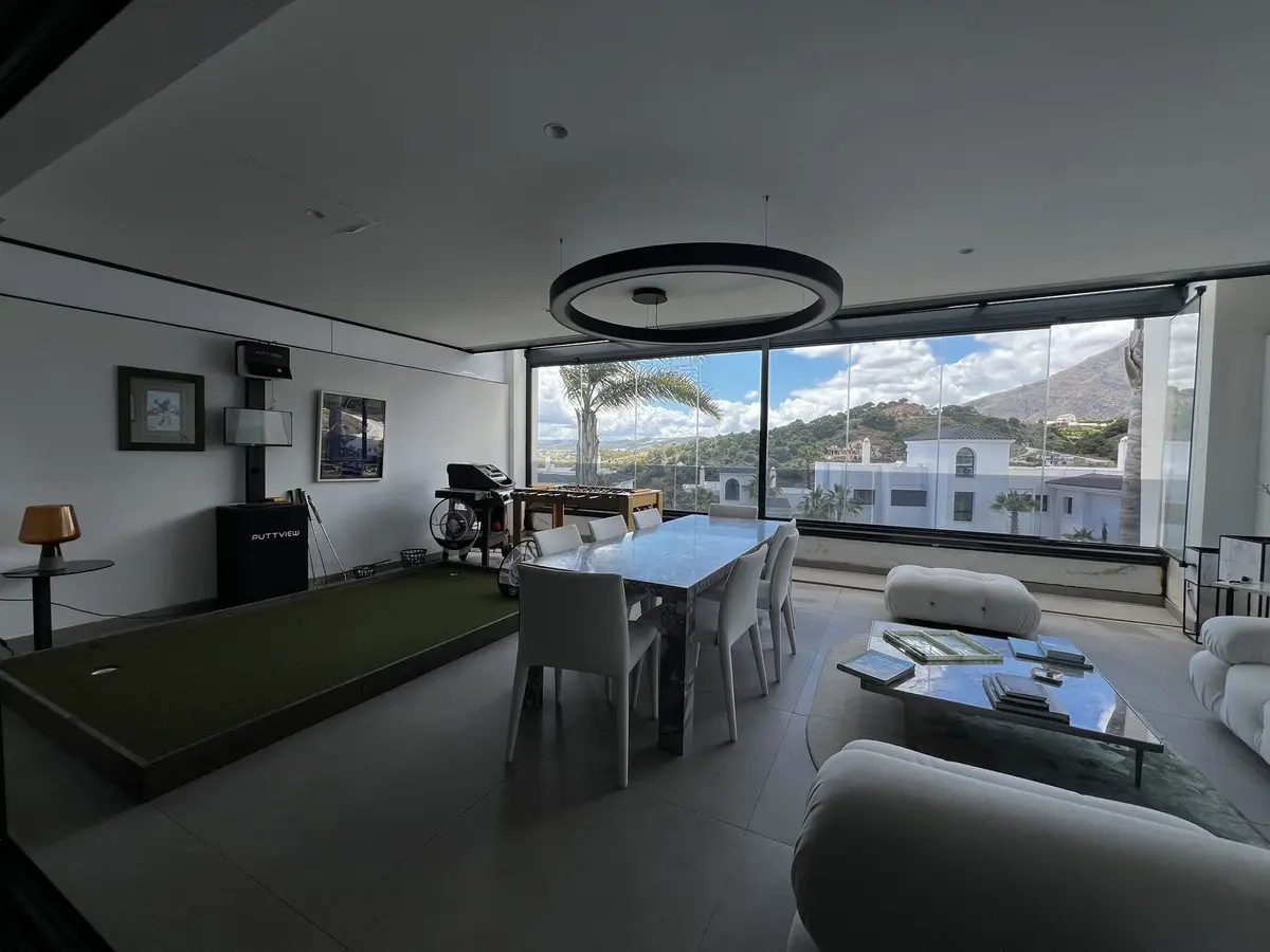Mittelgeschosswohnung in Estepona zu verkaufen — Foto 1