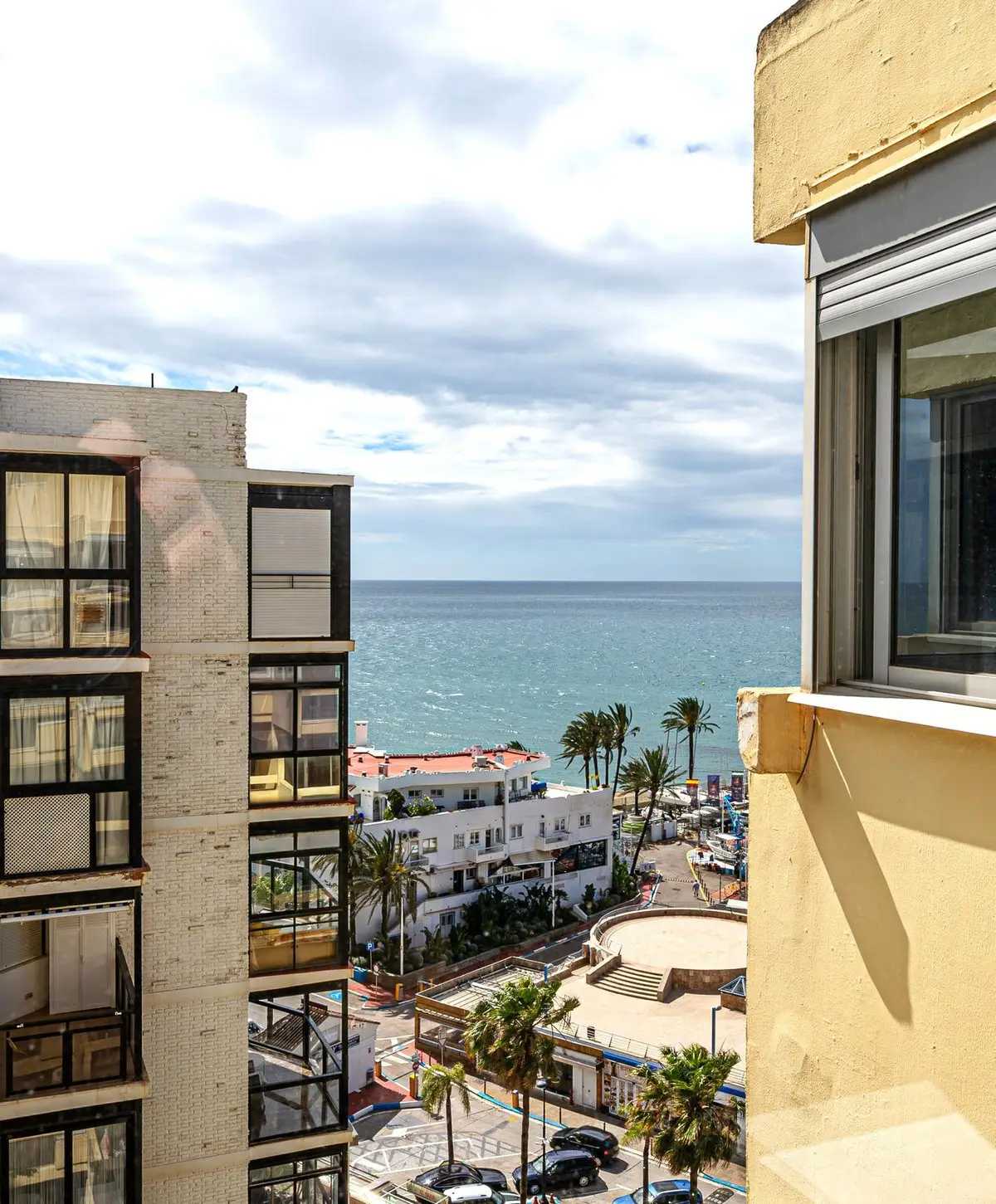 Middle Floor Apartment for sale in Marbella — photo 1
