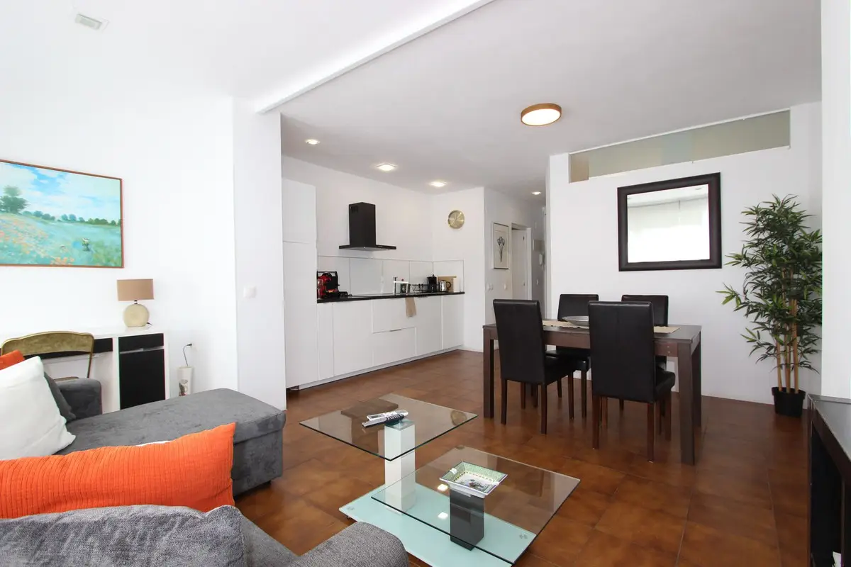 Middle Floor Apartment for sale in Puerto Banús — photo 1