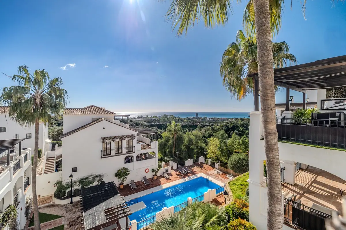 Penthouse Duplex for sale in Altos de los Monteros — photo 1