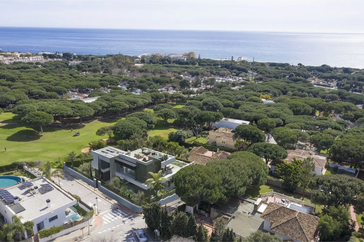 Detached Villa for sale in Cabopino — photo 1