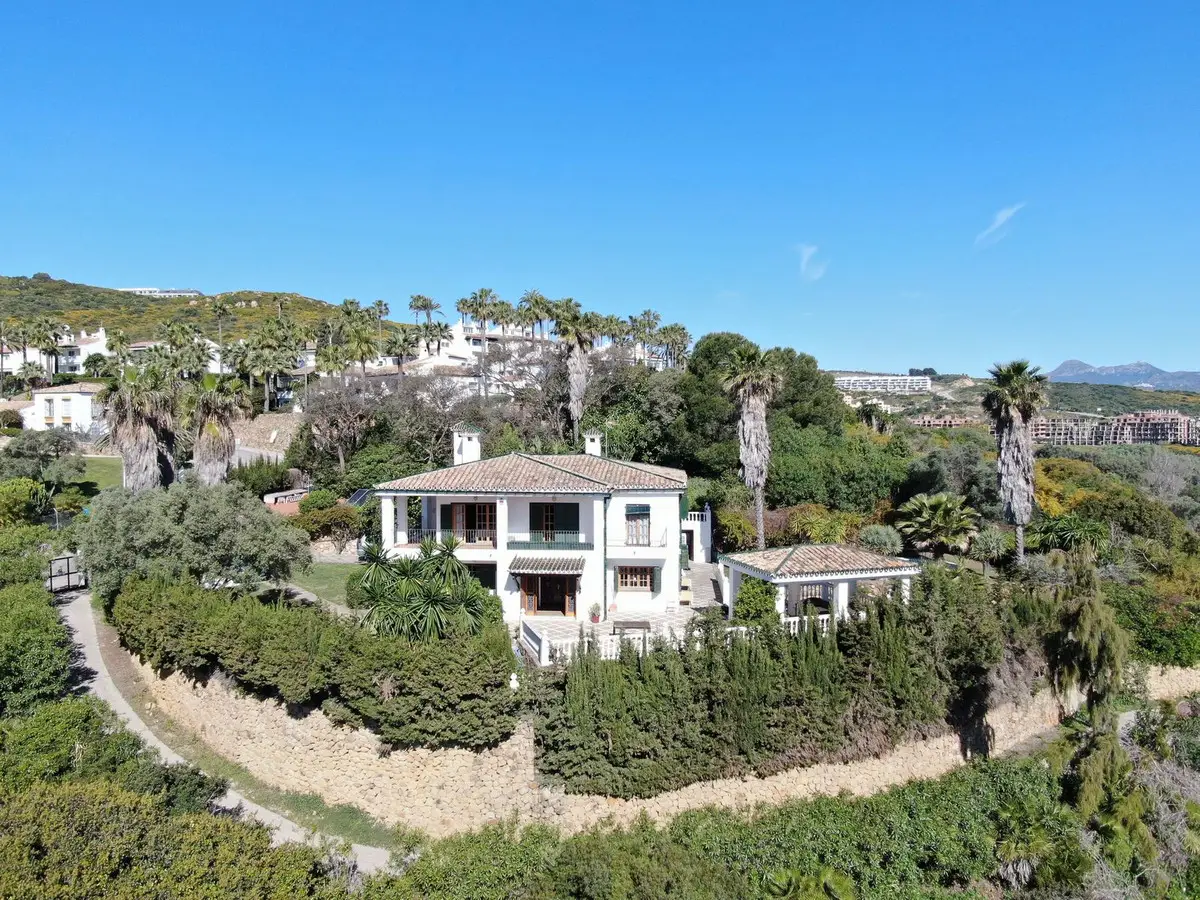 Detached Villa for sale in San Luis de Sabinillas — photo 1