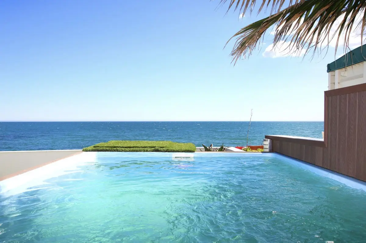Duplex for sale in Estepona — photo 1
