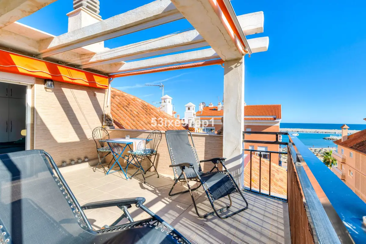Penthouse for sale in Fuengirola — photo 1