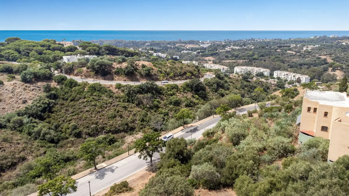 Residential Plot for sale in Elviria — photo 1