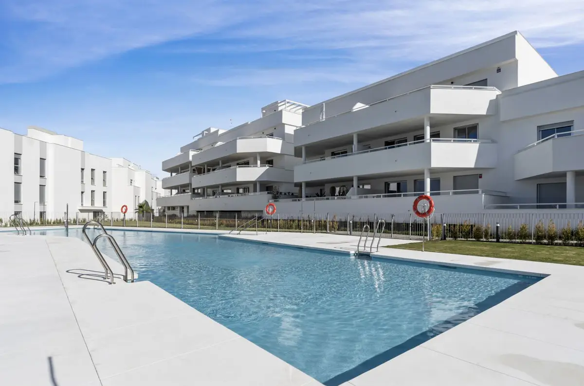 Middle Floor Apartment for sale in Cancelada — photo 1