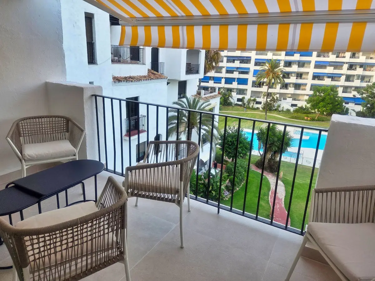 Middle Floor Apartment for sale in Puerto Banús — photo 1