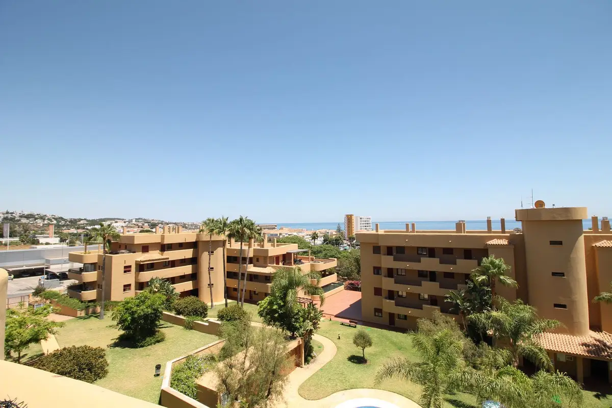 Penthouse for sale in La Cala de Mijas — photo 1
