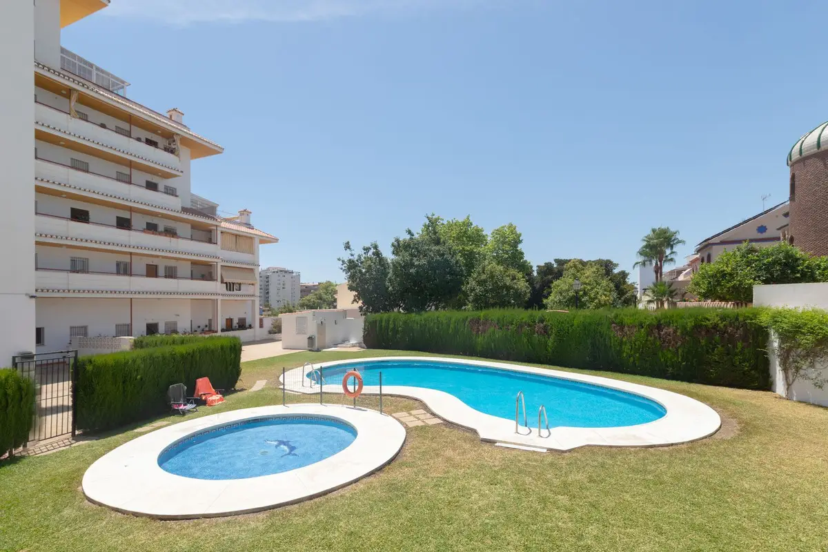 Middle Floor Apartment for sale in Los Boliches — photo 1