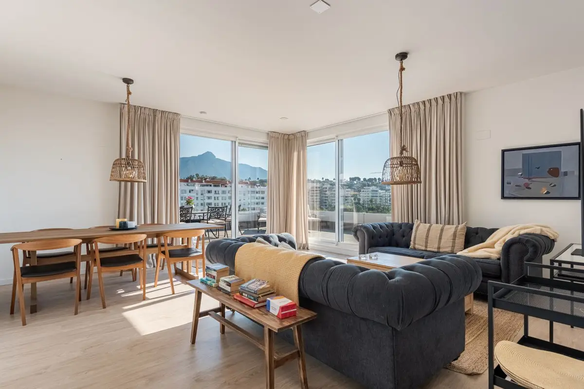 Penthouse for sale in Nueva Andalucía — photo 1