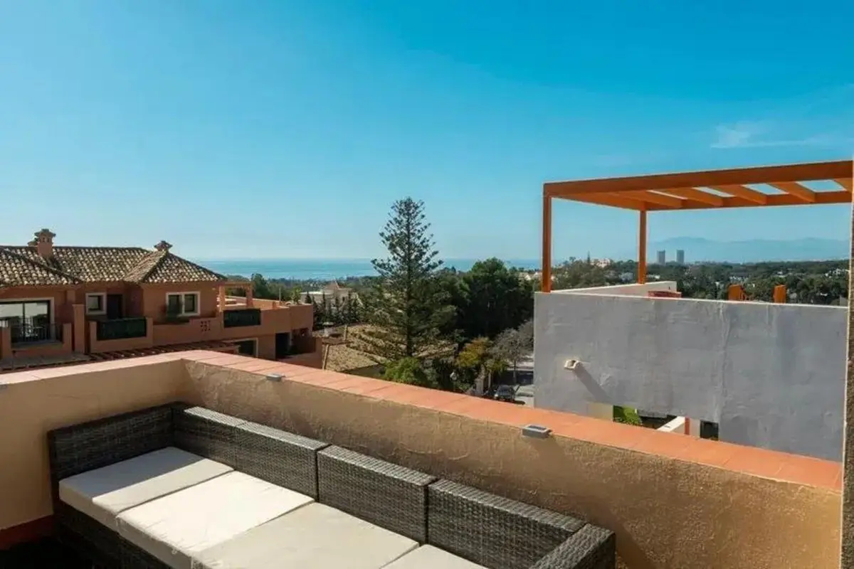 Semi-Detached House for sale in Cabopino — photo 1