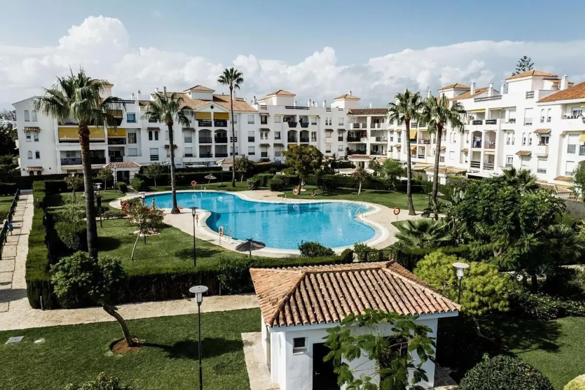 Top Floor Apartment for sale in San Pedro de Alcántara — photo 1