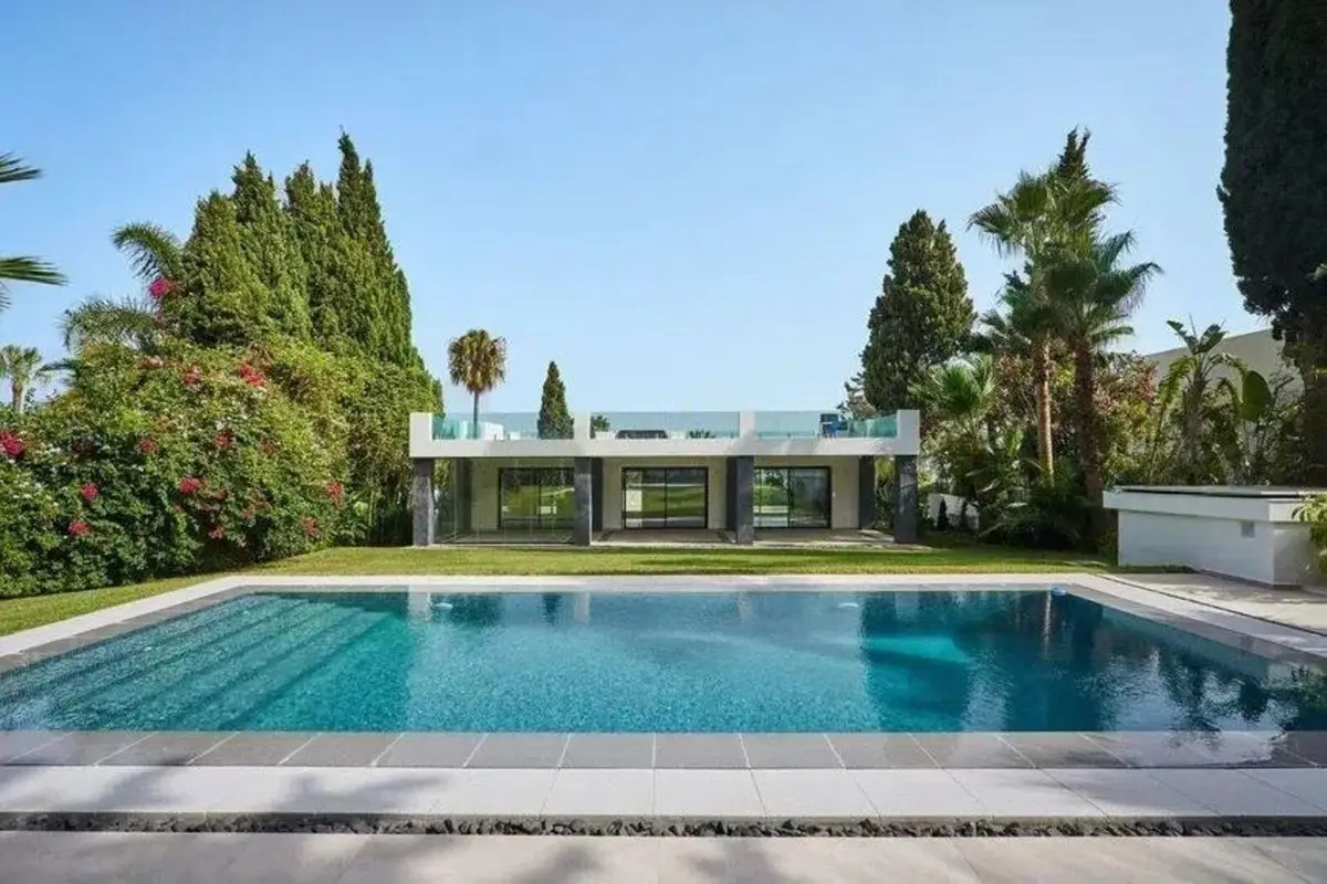 Detached Villa for sale in Nagüeles — photo 1