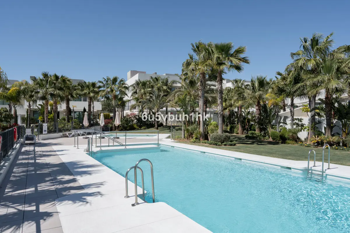 Townhouse for sale in La Cala de Mijas — photo 1