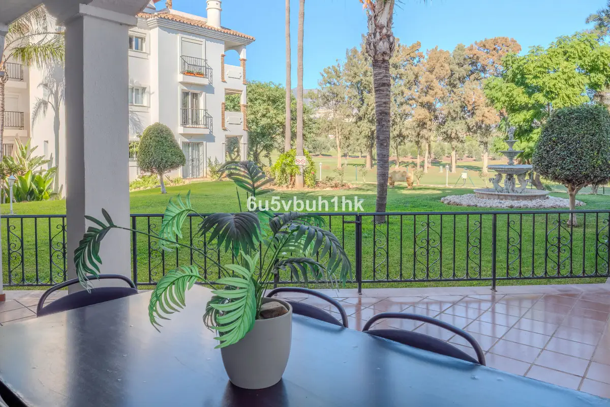 Middle Floor Apartment for sale in Mijas Golf — photo 1