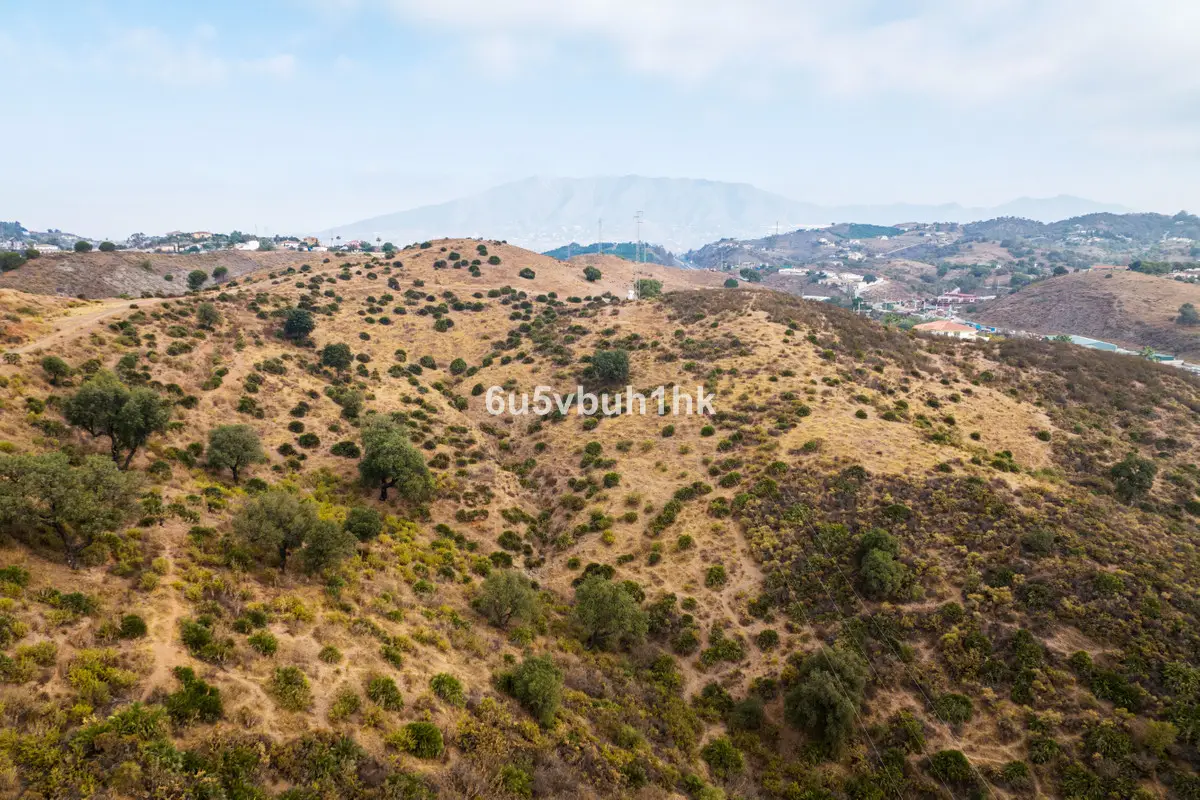 Land for sale in La Cala de Mijas — photo 1