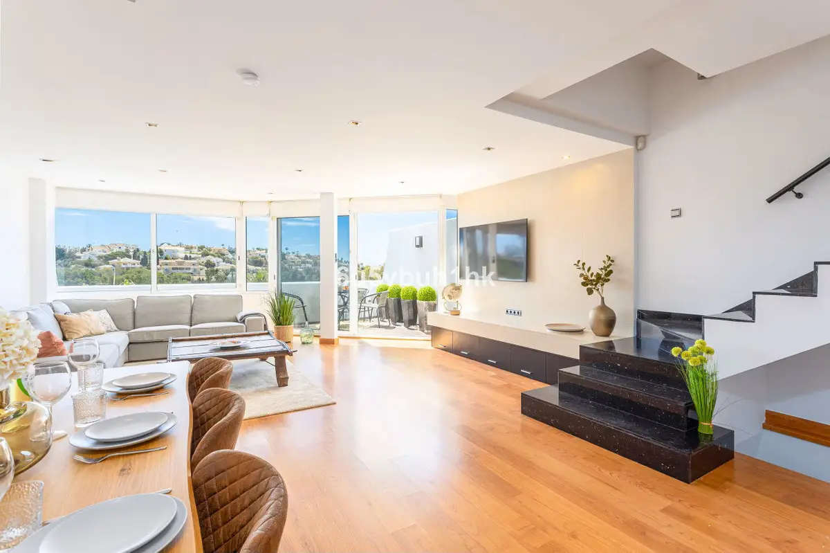 Townhouse for sale in Torrequebrada — photo 1
