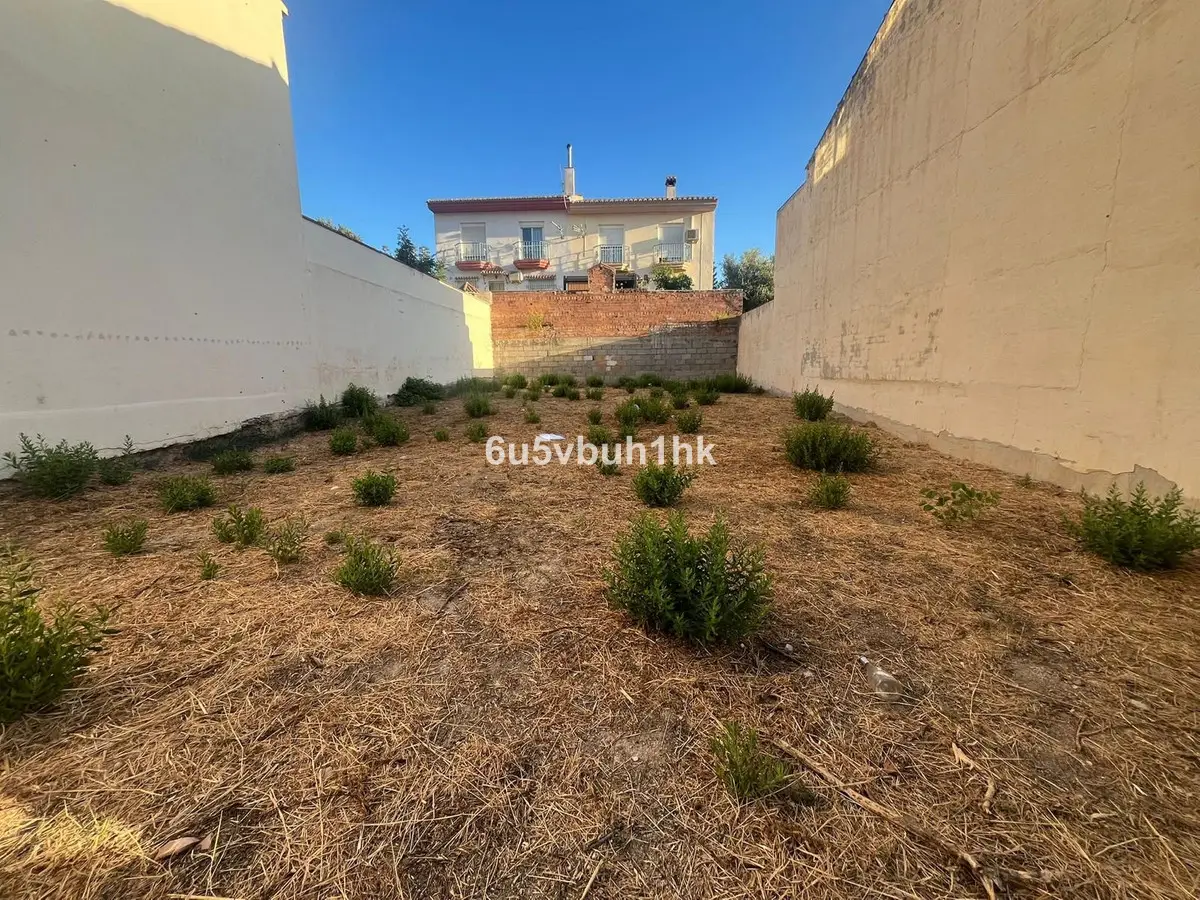 Residential Plot for sale in Los Pacos — photo 1