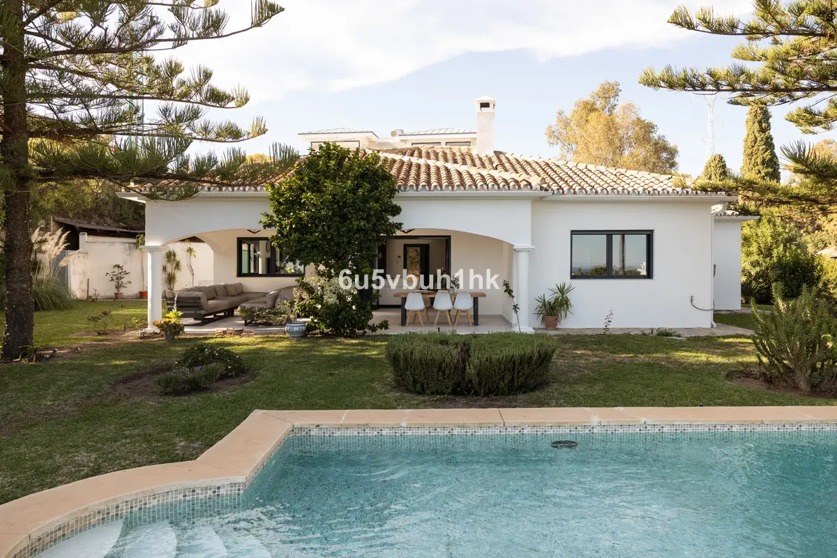 Detached Villa for sale in La Quinta — photo 1