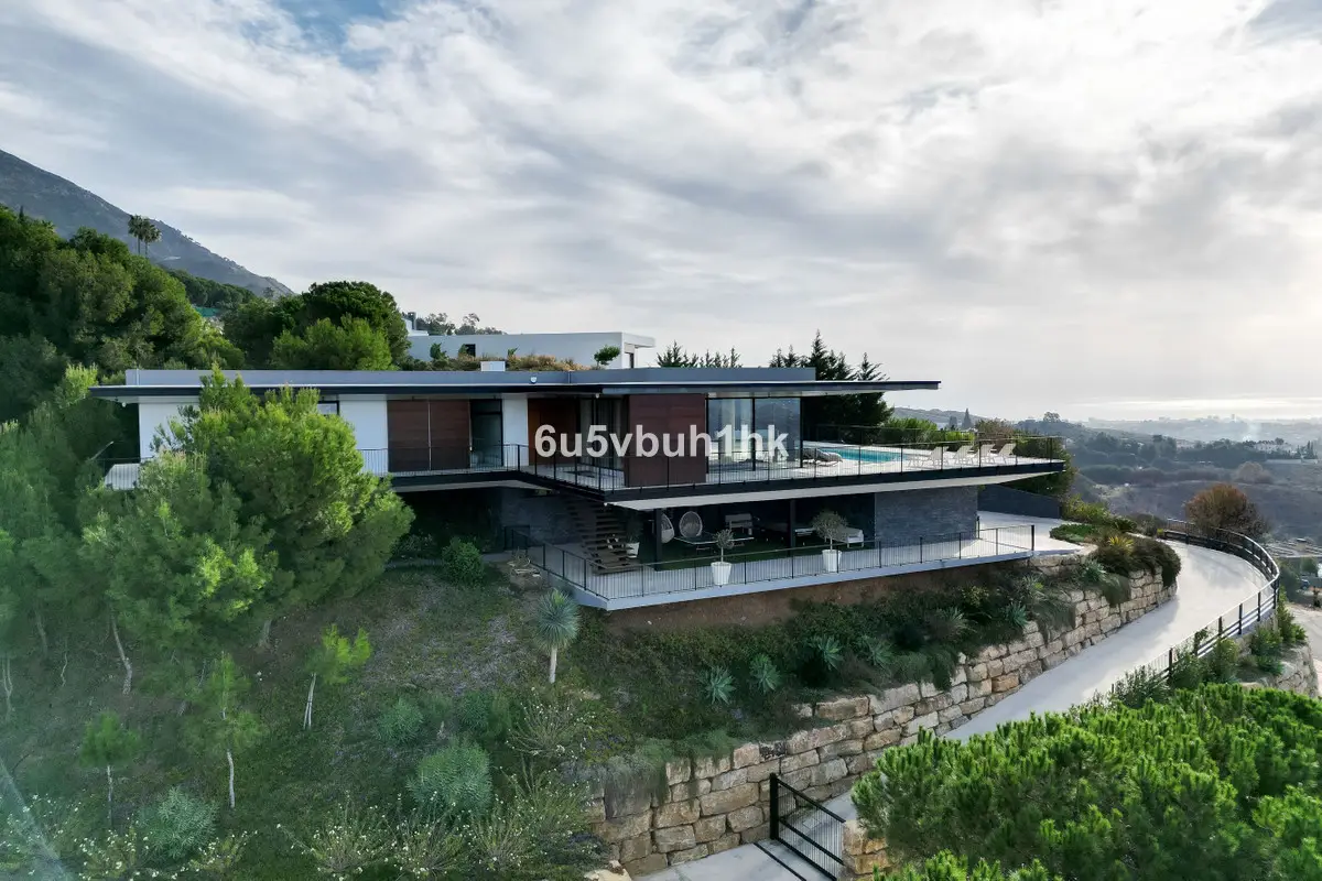 Detached Villa for sale in Valtocado — photo 1
