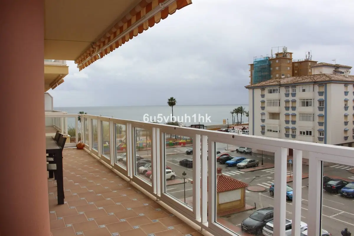 Middle Floor Apartment for sale in Manilva — photo 1