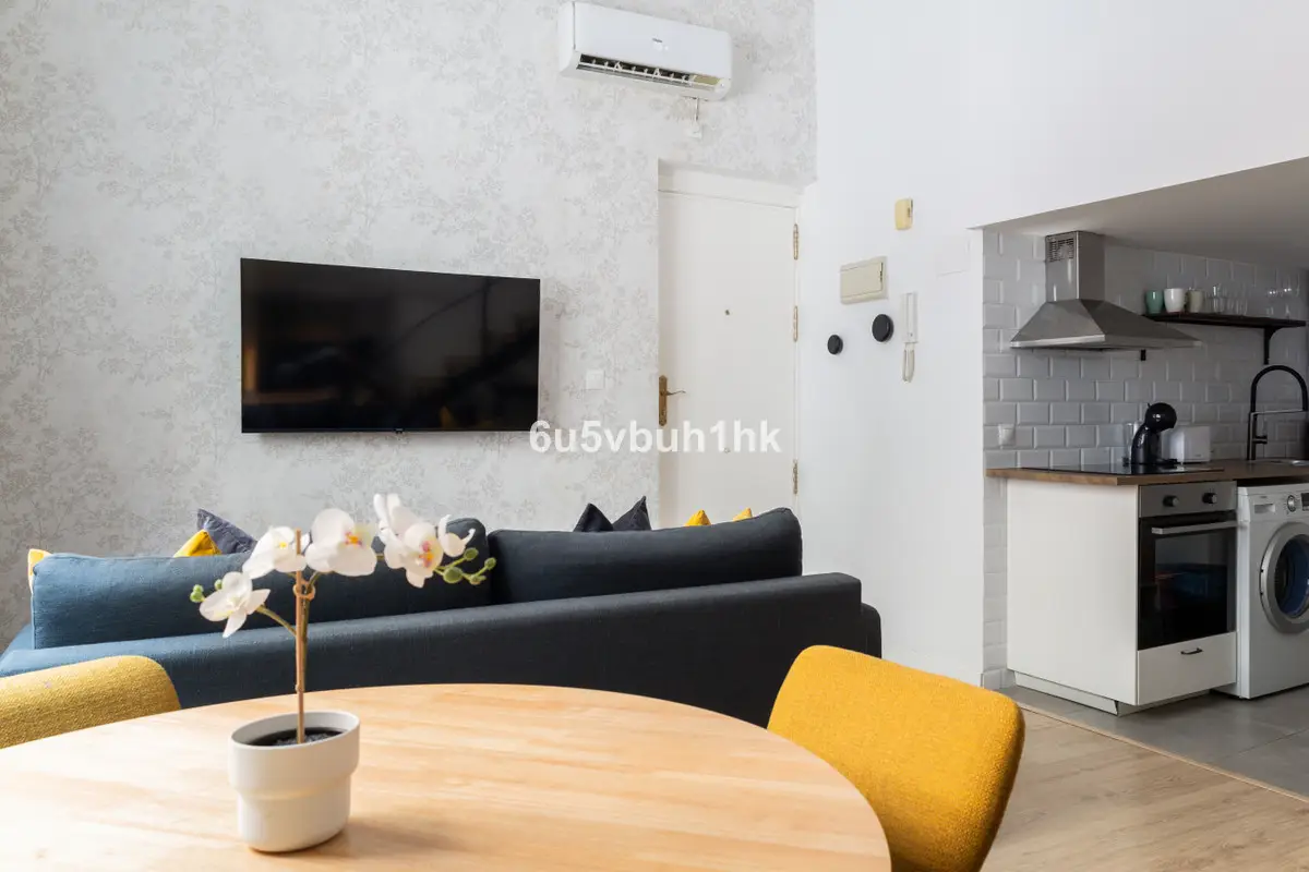 Ground Floor Apartment for sale in Málaga — photo 1