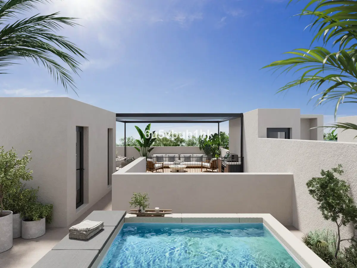 Townhouse for sale in Pedregalejo — photo 1