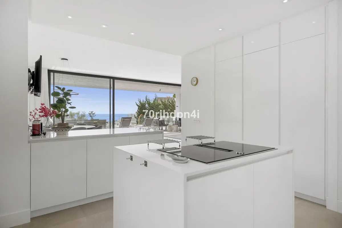 Detached Villa for sale in Cabopino — photo 1