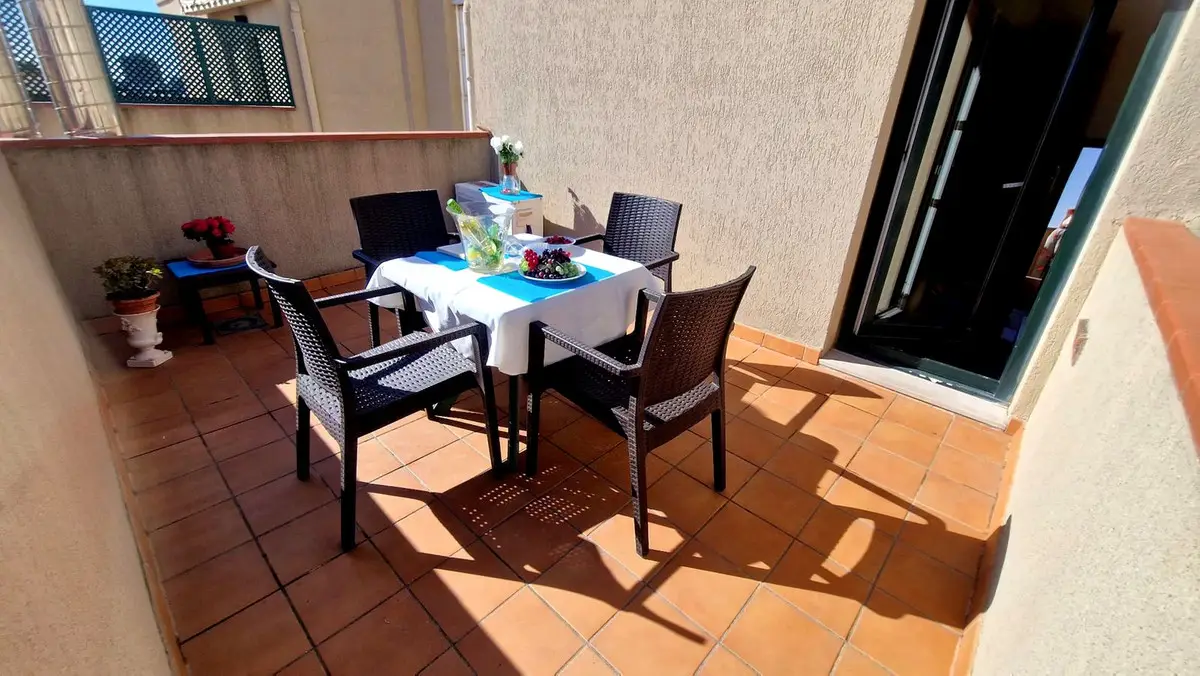 Middle Floor Apartment for sale in Fuengirola — photo 1