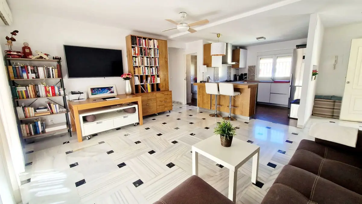 Top Floor Apartment for sale in Fuengirola — photo 1
