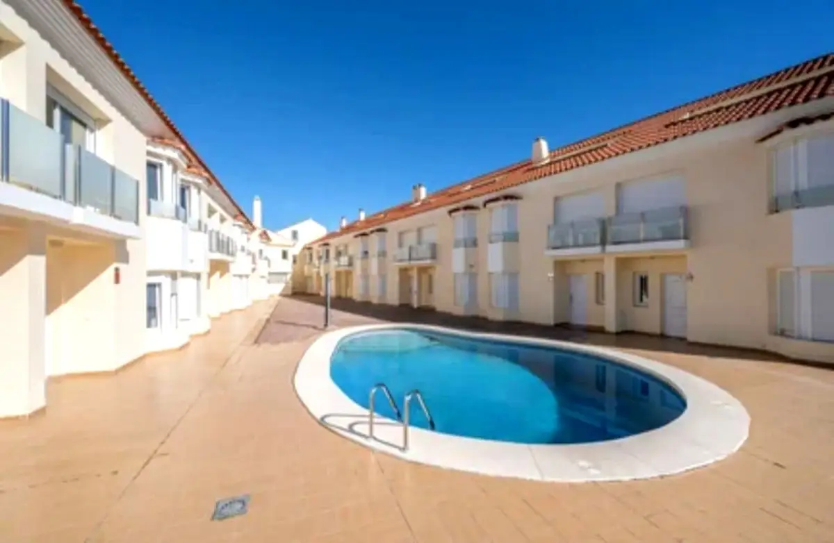 Townhouse for sale in Los Boliches — photo 1